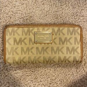 Used Michael Kors Zipper Wallet
